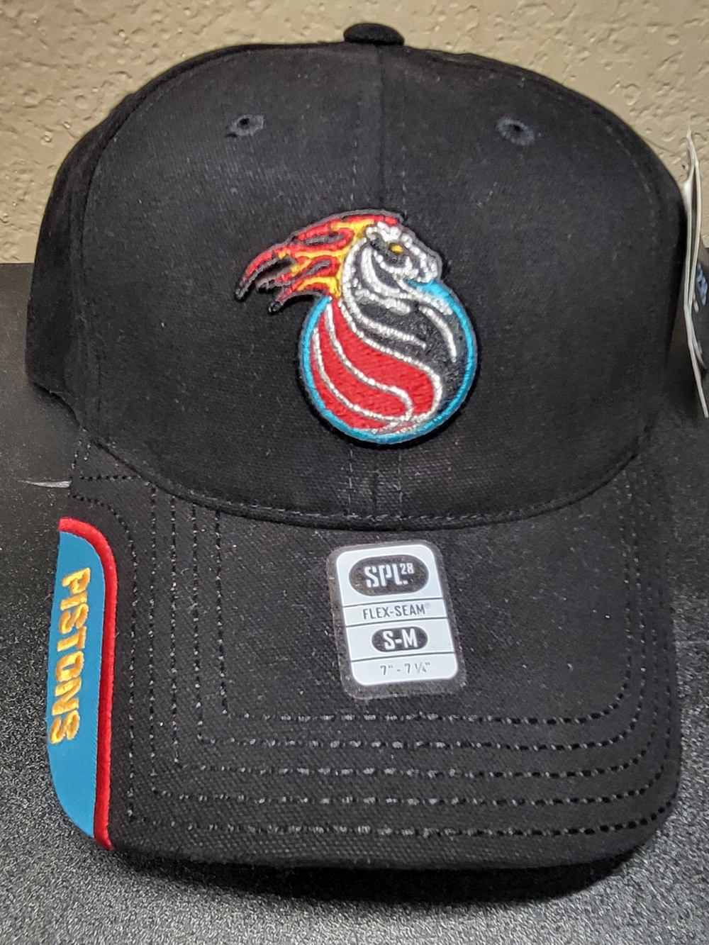 *NEW* SPL28 Detroit Pistons NBA Officially Licensed Black Fitted Hat S/M 7-7 1/4